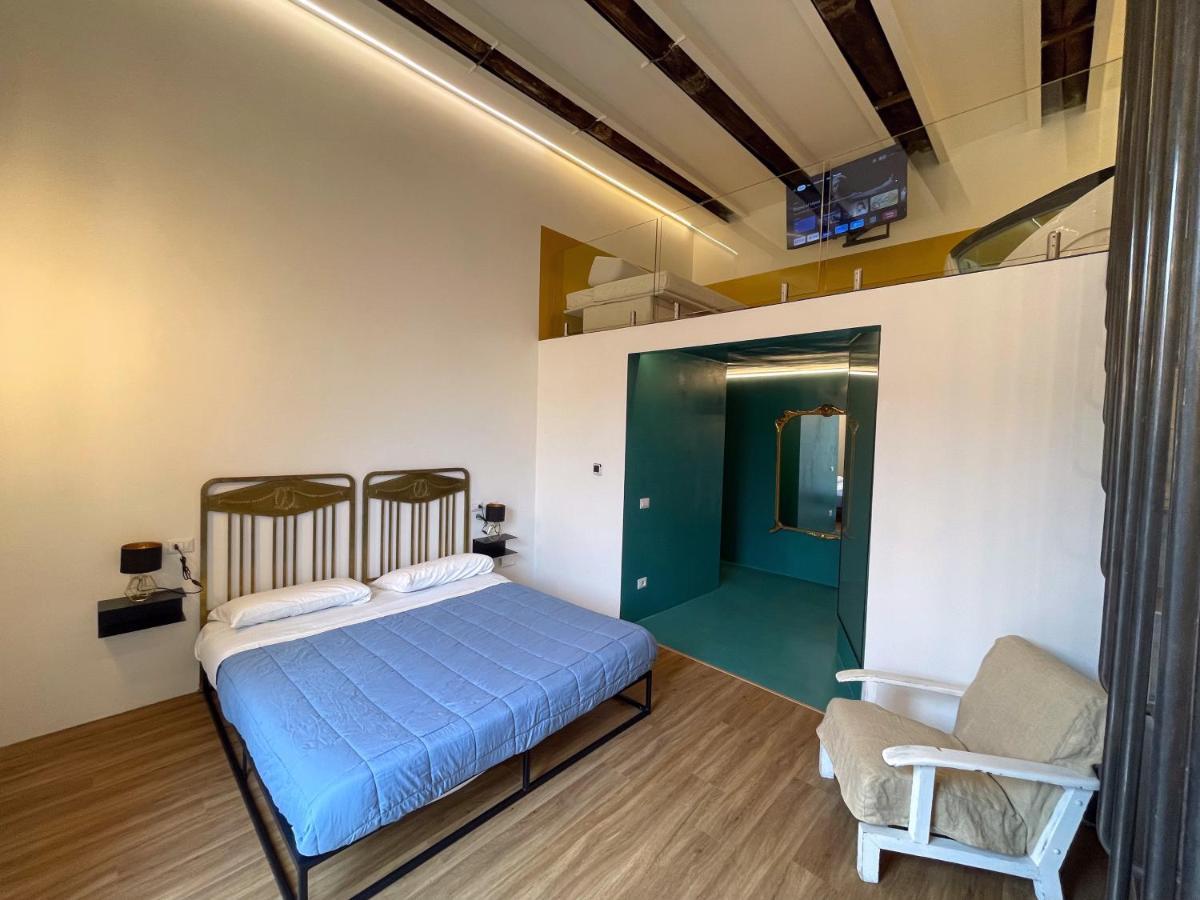 Tutt 'E Sant Luxury Rooms نابولي المظهر الخارجي الصورة