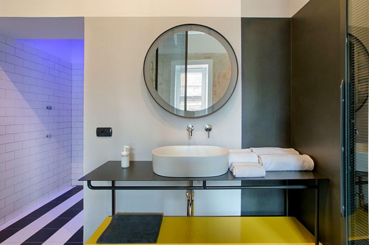 Tutt 'E Sant Luxury Rooms نابولي المظهر الخارجي الصورة